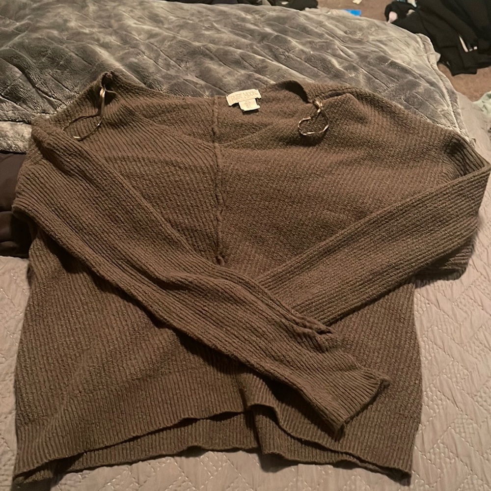 Crop top sweater large